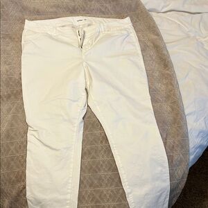 Old Navy White Skinny pants